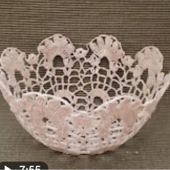 #15 29” Sunflower knitted doily size is 25” round - Picture 10 of 10